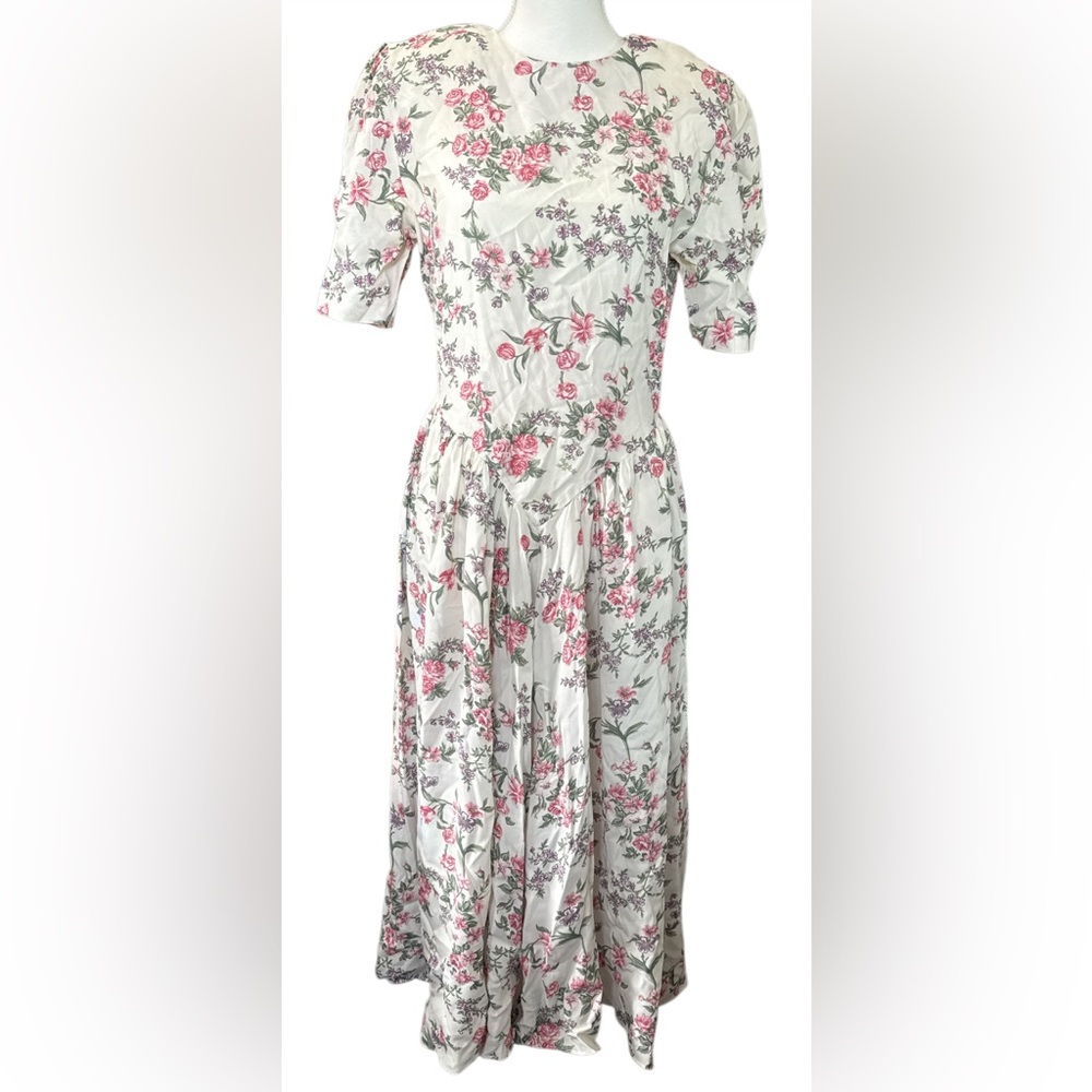 Vintage 80’s Romantic floral dress